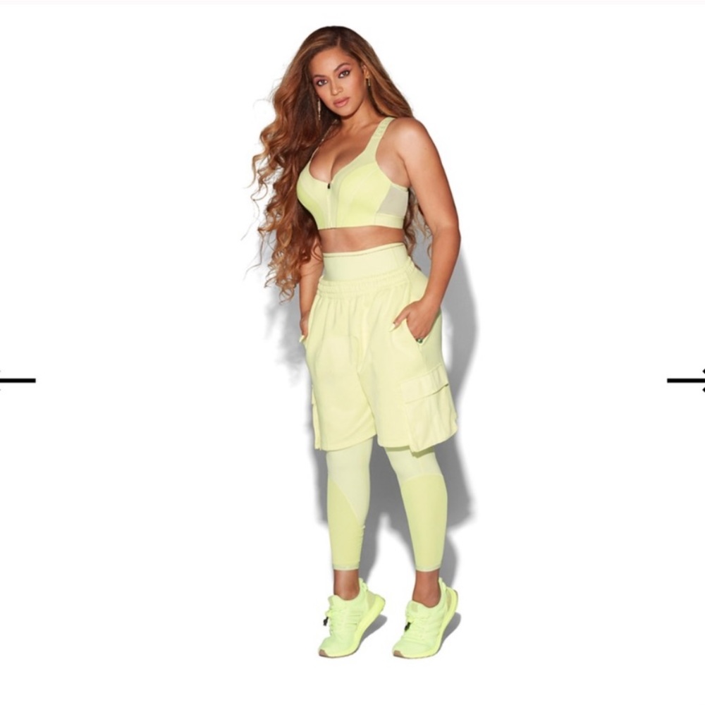 Ivy park x adidas 🔥 gender neutral shorts M